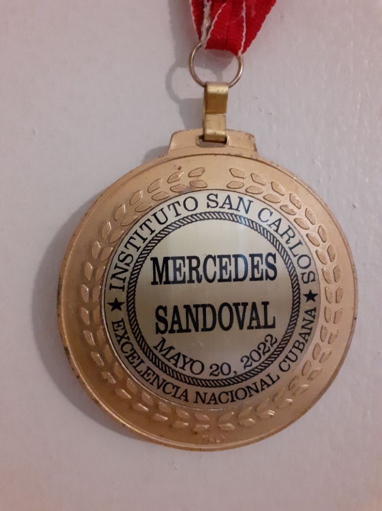 Medalla de reconocimiento del Club San Carlos de Cayo Hueso