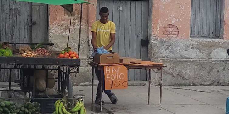 La libra de pollo alcanza los 700 pesos en Holguín