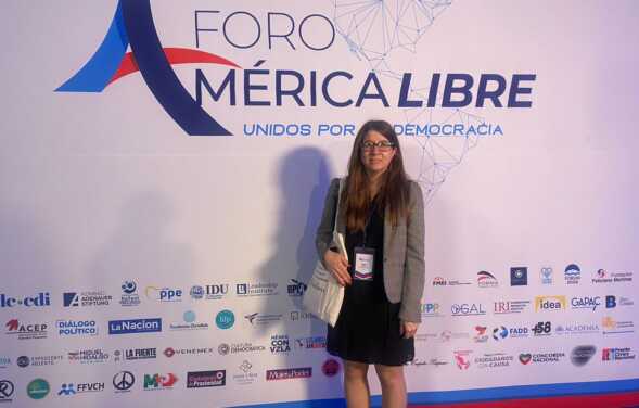 Mica-en-el-Foro-America-Libre