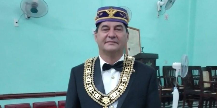 El escritor, exprisionero político y masón cubano Ángel Santiesteban Prats