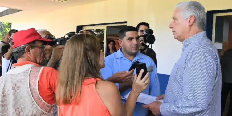 Díaz-Canel visita Cuenca Sur