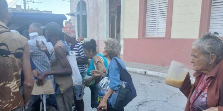 Llega la caldosa al parque Martí, de Santa Clara, conocido como “el parque de los deambulantes”